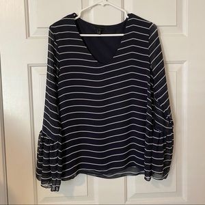Balloon sleeve striped top